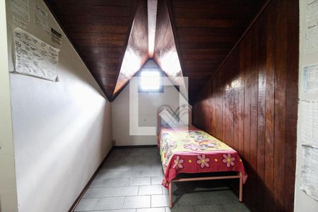 Casa à venda com 352m², 5 quartos e 6 vagas Casa à venda com 352m², 5 quartos e 6 vagasQuarto de serviço 3