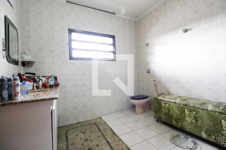 Casa à venda com 352m², 5 quartos e 6 vagas Casa à venda com 352m², 5 quartos e 6 vagasSuíte