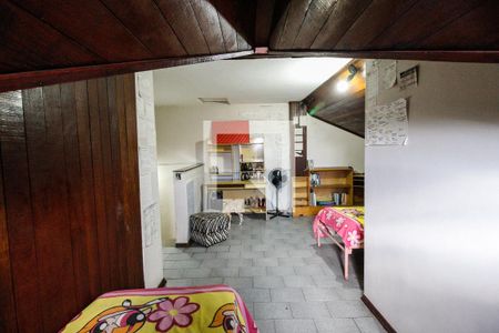 Casa à venda com 352m², 5 quartos e 6 vagas Casa à venda com 352m², 5 quartos e 6 vagasQuarto de serviço 3