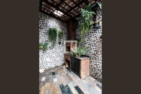 Casa à venda com 352m², 5 quartos e 6 vagas Casa à venda com 352m², 5 quartos e 6 vagasChurrasqueira