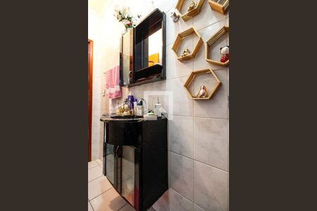 Casa à venda com 352m², 5 quartos e 6 vagas Casa à venda com 352m², 5 quartos e 6 vagasLavabo 2