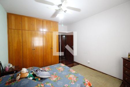 Casa à venda com 352m², 5 quartos e 6 vagas Casa à venda com 352m², 5 quartos e 6 vagasQuarto 2