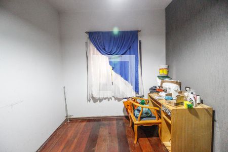 Casa à venda com 352m², 5 quartos e 6 vagas Casa à venda com 352m², 5 quartos e 6 vagasQuarto de serviço 2