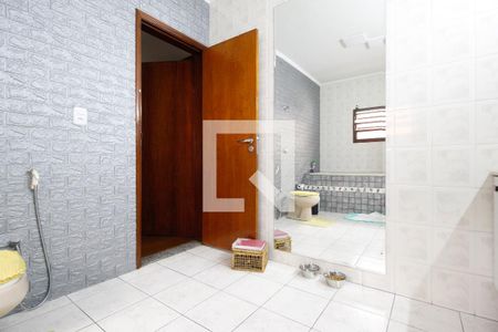 Casa à venda com 352m², 5 quartos e 6 vagas Casa à venda com 352m², 5 quartos e 6 vagasSuíte