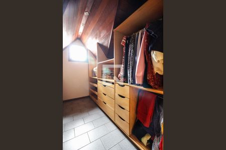 Casa à venda com 352m², 5 quartos e 6 vagas Casa à venda com 352m², 5 quartos e 6 vagasQuarto de serviço 3