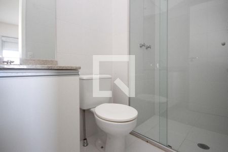 Apartamento à venda com 77m², 2 quartos e 2 vagas Apartamento à venda com 77m², 2 quartos e 2 vagasBanheiro da Suite