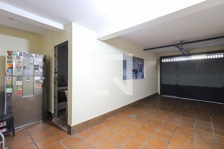 Casa à venda com 240m², 3 quartos e 3 vagas Casa à venda com 240m², 3 quartos e 3 vagasGaragem