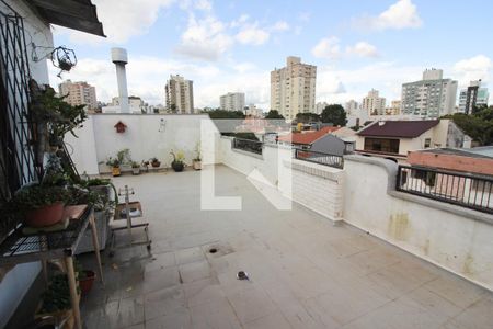 Apartamento à venda com 60m², 2 quartos e 3 vagas Apartamento à venda com 60m², 2 quartos e 3 vagasTerraço