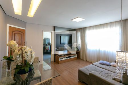 Sala de apartamento para alugar com 2 quartos, 74m² em Santa Efigênia, Belo Horizonte