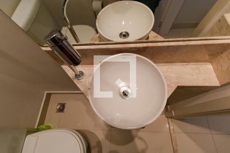 Casa de condomínio à venda com 180m², 3 quartos e 2 vagas Casa de condomínio à venda com 180m², 3 quartos e 2 vagaslavabo 01