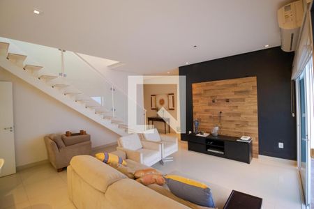 Casa de condomínio à venda com 180m², 3 quartos e 2 vagas Casa de condomínio à venda com 180m², 3 quartos e 2 vagasSalas