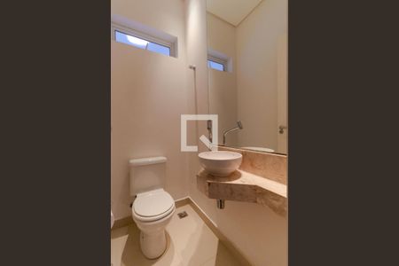 Casa de condomínio à venda com 180m², 3 quartos e 2 vagas Casa de condomínio à venda com 180m², 3 quartos e 2 vagaslavabo 01