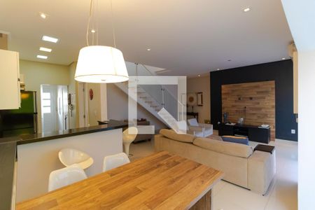 Casa de condomínio à venda com 180m², 3 quartos e 2 vagas Casa de condomínio à venda com 180m², 3 quartos e 2 vagasSalas