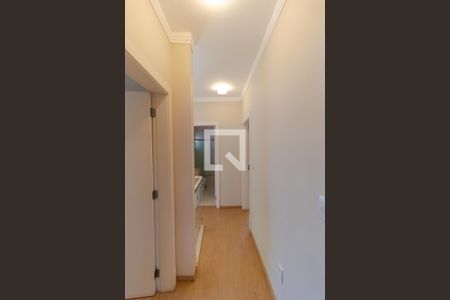 Casa de condomínio à venda com 180m², 3 quartos e 2 vagas Casa de condomínio à venda com 180m², 3 quartos e 2 vagasCorredor