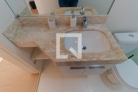 Casa de condomínio à venda com 180m², 3 quartos e 2 vagas Casa de condomínio à venda com 180m², 3 quartos e 2 vagasBanheiro