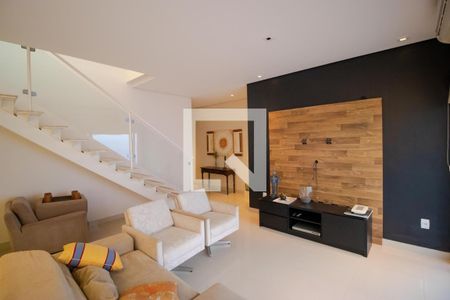 Casa de condomínio à venda com 180m², 3 quartos e 2 vagas Casa de condomínio à venda com 180m², 3 quartos e 2 vagasSalas