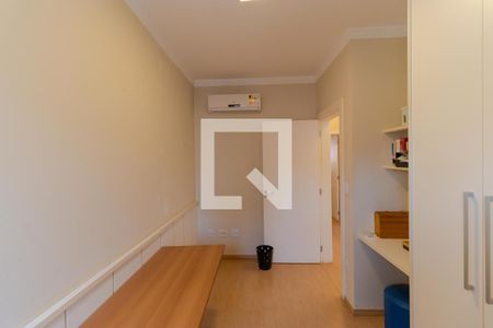 Casa de condomínio à venda com 180m², 3 quartos e 2 vagas Casa de condomínio à venda com 180m², 3 quartos e 2 vagasQuarto 01