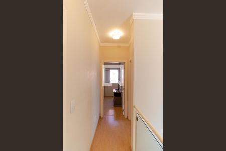 Casa de condomínio à venda com 180m², 3 quartos e 2 vagas Casa de condomínio à venda com 180m², 3 quartos e 2 vagasCorredor