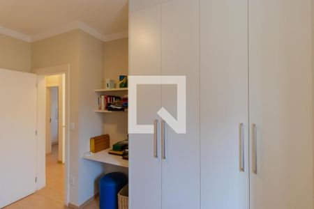 Casa de condomínio à venda com 180m², 3 quartos e 2 vagas Casa de condomínio à venda com 180m², 3 quartos e 2 vagasQuarto 01