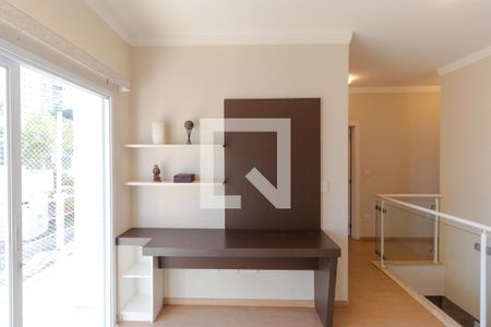 Casa de condomínio à venda com 180m², 3 quartos e 2 vagas Casa de condomínio à venda com 180m², 3 quartos e 2 vagasEscritório