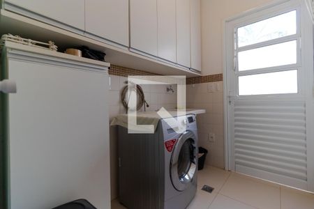 Casa de condomínio à venda com 180m², 3 quartos e 2 vagas Casa de condomínio à venda com 180m², 3 quartos e 2 vagasÁrea de Serviço