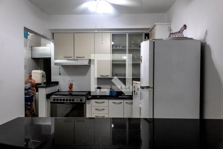 Apartamento para alugar com 261m², 4 quartos e 3 vagas Apartamento para alugar com 261m², 4 quartos e 3 vagasCozinha
