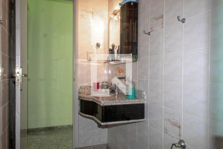 Apartamento para alugar com 261m², 4 quartos e 3 vagas Apartamento para alugar com 261m², 4 quartos e 3 vagasBanheiro Social