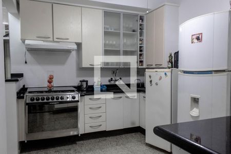 Apartamento para alugar com 261m², 4 quartos e 3 vagas Apartamento para alugar com 261m², 4 quartos e 3 vagasCozinha