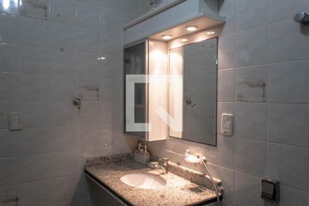 Apartamento para alugar com 261m², 4 quartos e 3 vagas Apartamento para alugar com 261m², 4 quartos e 3 vagasBanheiro da suite 3