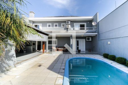 Casa à venda com 300m², 4 quartos e 4 vagas Casa à venda com 300m², 4 quartos e 4 vagasQuintal