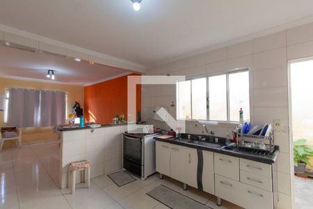 Casa à venda com 175m², 3 quartos e 3 vagas Casa à venda com 175m², 3 quartos e 3 vagasCozinha