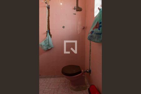 Casa à venda com 175m², 3 quartos e 3 vagas Casa à venda com 175m², 3 quartos e 3 vagasBanheiro Suíte