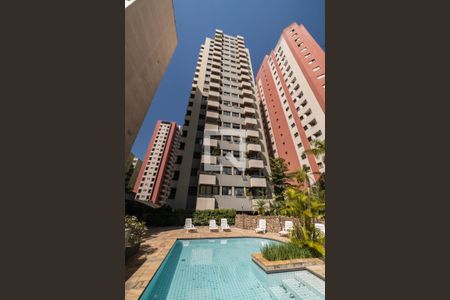 Apartamento à venda com 44m², 1 quarto e 1 vaga Apartamento à venda com 44m², 1 quarto e 1 vagaFachada