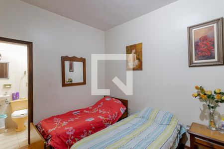 Casa à venda com 400m², 3 quartos e 4 vagas Casa à venda com 400m², 3 quartos e 4 vagasSuíte