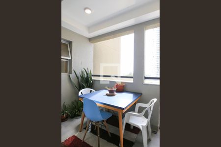 Sacada de apartamento para alugar com 2 quartos, 55m² em Vila Industrial, São José dos Campos