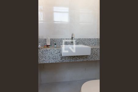 Apartamento à venda com 250m², 4 quartos e 4 vagasBanheiro da Suíte 2