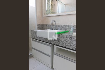 Apartamento à venda com 250m², 4 quartos e 4 vagasBanheiro da Suíte 3