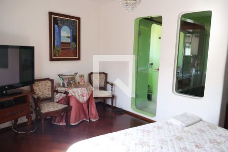 Casa à venda com 500m², 4 quartos e 3 vagasSuíte 1