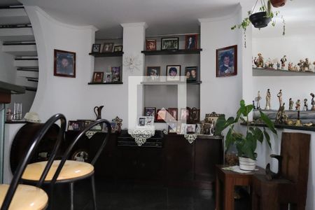 Casa à venda com 500m², 4 quartos e 3 vagasSala