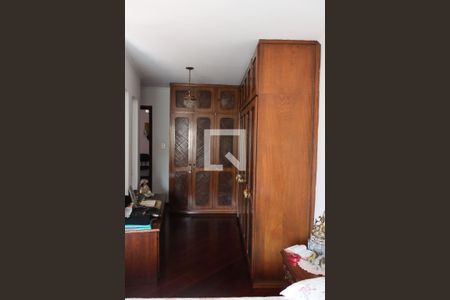 Casa à venda com 500m², 4 quartos e 3 vagasSuíte 1