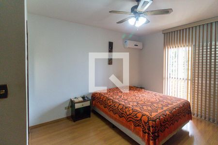 Casa à venda com 350m², 3 quartos e 2 vagas Casa à venda com 350m², 3 quartos e 2 vagasQuarto 1
