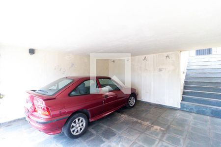 Casa à venda com 350m², 3 quartos e 2 vagas Casa à venda com 350m², 3 quartos e 2 vagasGaragem