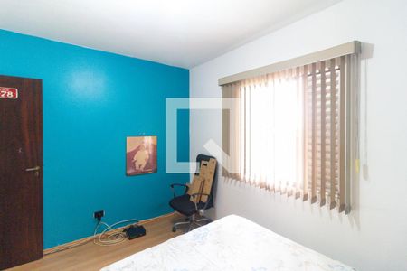 Casa à venda com 350m², 3 quartos e 2 vagas Casa à venda com 350m², 3 quartos e 2 vagasQuarto 3