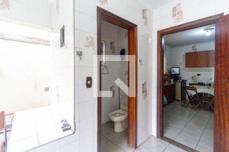 Casa à venda com 350m², 3 quartos e 2 vagas Casa à venda com 350m², 3 quartos e 2 vagasÁrea de serviço