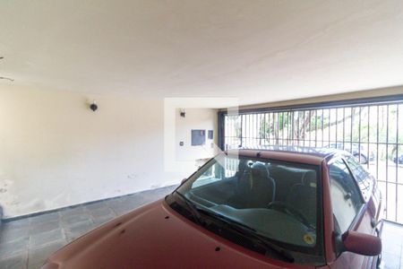 Casa à venda com 350m², 3 quartos e 2 vagas Casa à venda com 350m², 3 quartos e 2 vagasGaragem