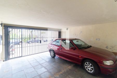 Casa à venda com 350m², 3 quartos e 2 vagas Casa à venda com 350m², 3 quartos e 2 vagasGaragem