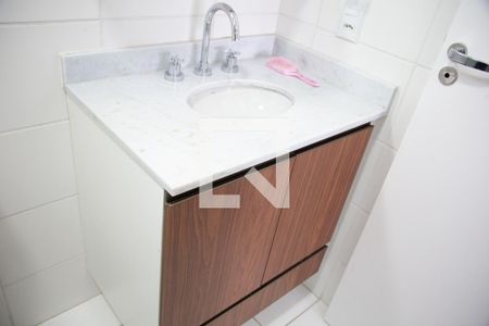 Apartamento para alugar com 74m², 2 quartos e 1 vaga Apartamento para alugar com 74m², 2 quartos e 1 vagaBanheiro da Suíte