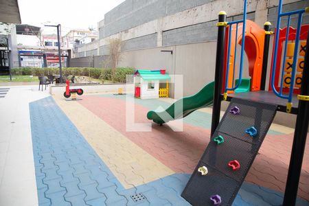 Apartamento para alugar com 74m², 2 quartos e 1 vaga Apartamento para alugar com 74m², 2 quartos e 1 vagaÁrea comum - Playground