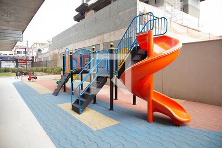 Apartamento para alugar com 74m², 2 quartos e 1 vaga Apartamento para alugar com 74m², 2 quartos e 1 vagaÁrea comum - Playground