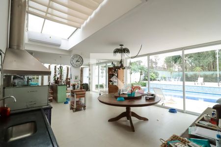 Casa à venda com 1200m², 6 quartos e sem vaga Casa à venda com 1200m², 6 quartos e sem vagaCozinha